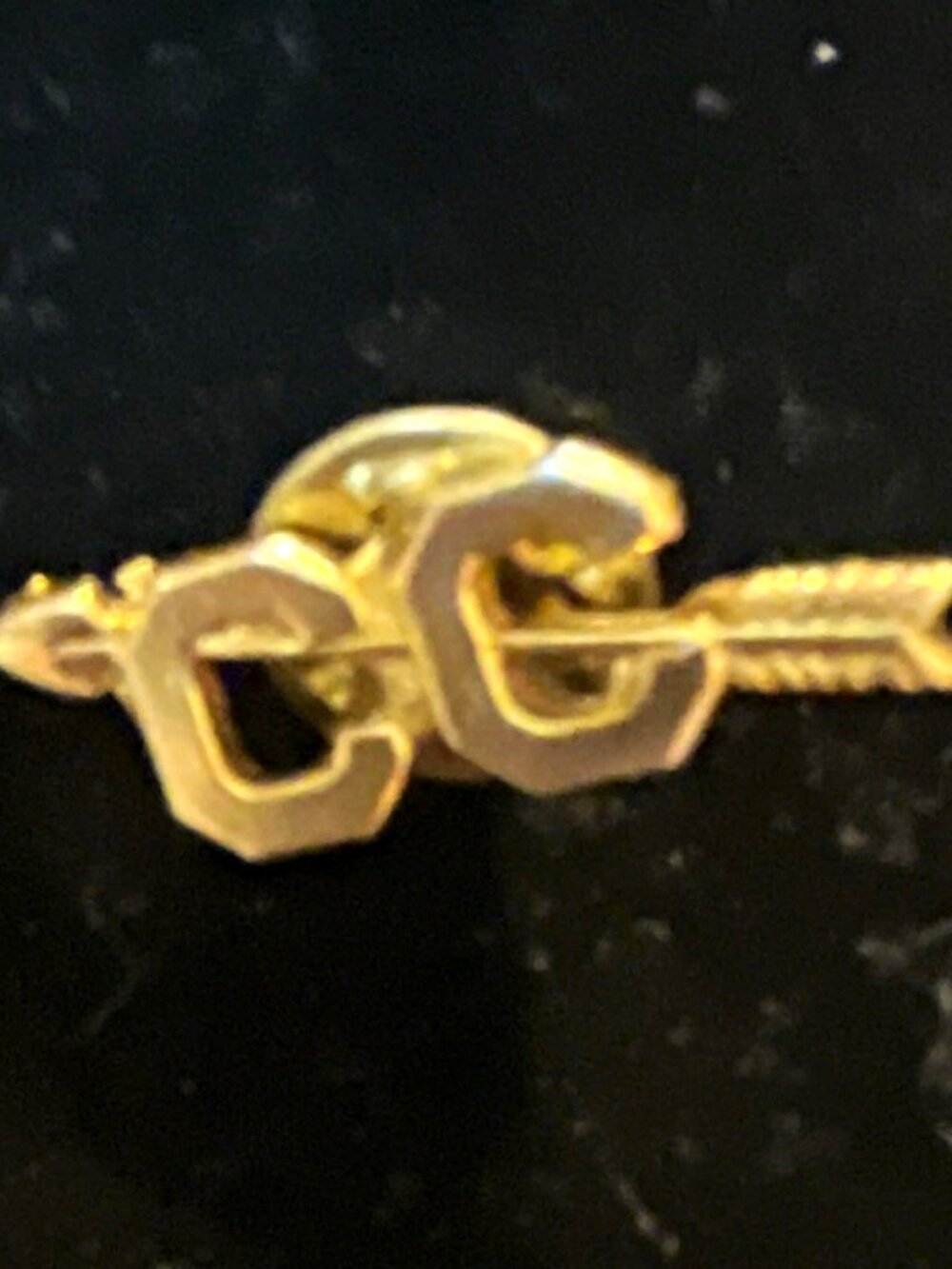 Gold Tone "CC" Double G Arrow Pinback Button Lapel Pin Collectible